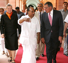 Defence Minister Antony with US Defence Secretary Leon Panetta & his wife Sylvia Panetta