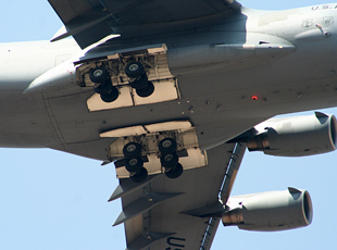 C-17 Globemaster III in the landing mode